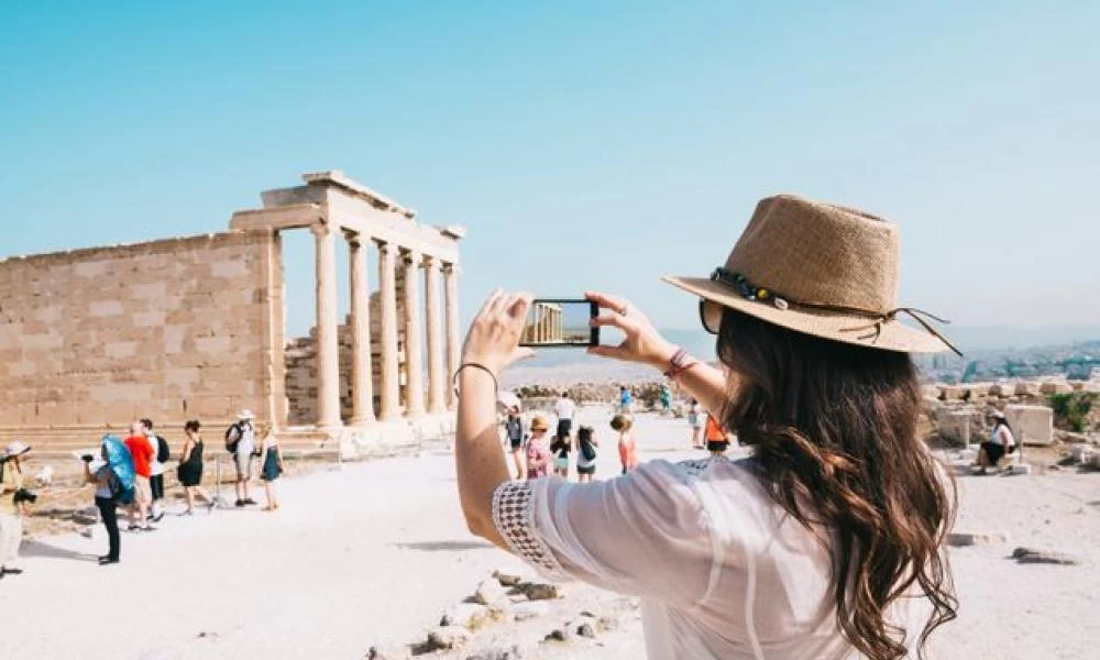 ''Ανάσα" στον τουρισμό με ανάληψη πρωτοβουλιών συνολικού ύψους 750 εκατ.